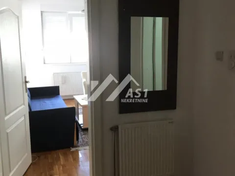 Izdavanje, dvosoban stan, 50m², Centar, Novi Sad - image 4