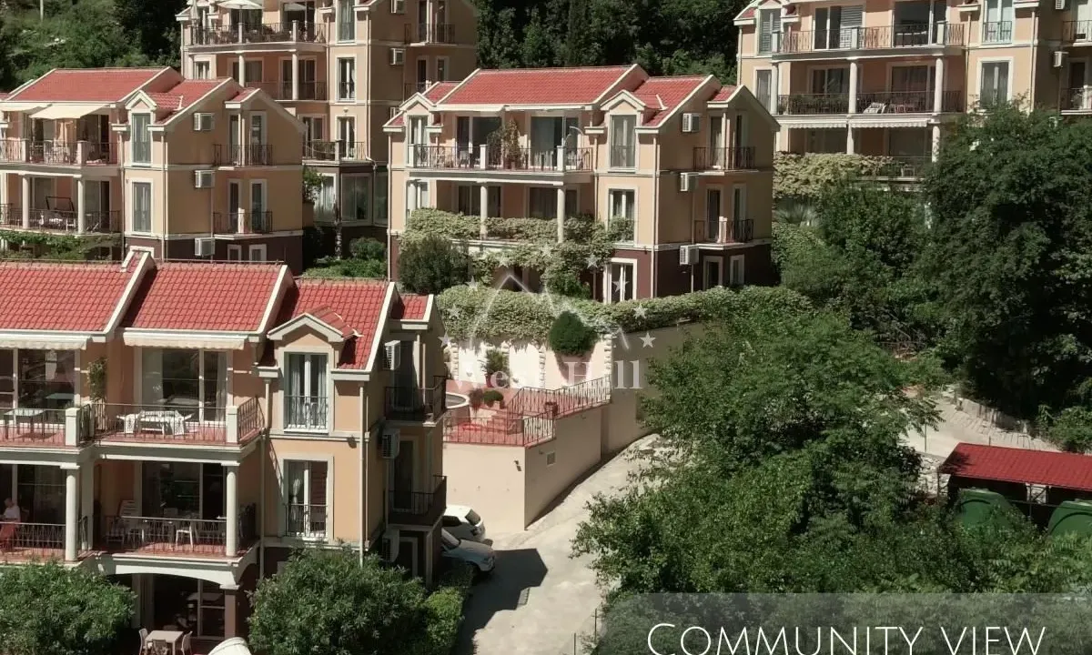 Prodaja, dvosoban stan, 168m², Orahovac, Kotor