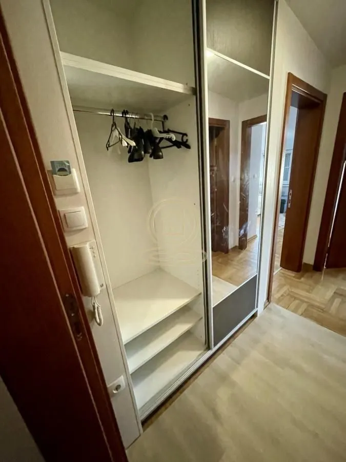 Prodaja, jednosoban stan, 40m², Centar, Vrnjačka Banja