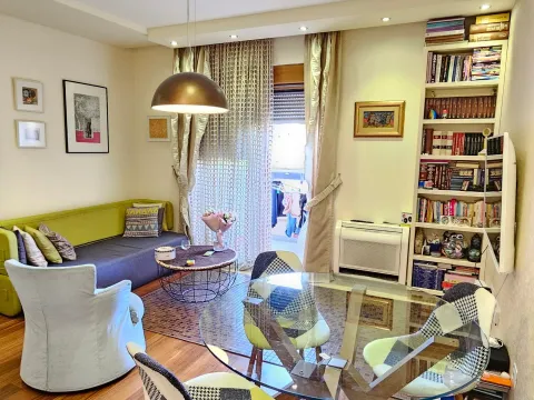 Izdavanje, dvosoban stan, 64m², Centar, Podgorica - image 2