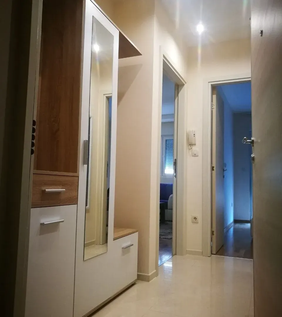 Rent, one bedroom apartment, 43m², City Kej, Podgorica