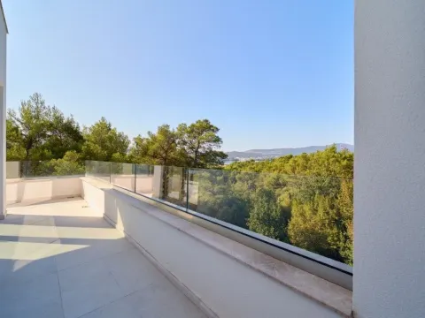 Prodaja, dvosoban stan, 111m², Gradiošnica, Tivat - image 14