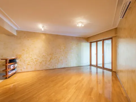 Prodaja, dvosoban stan, 124m², Centar, Podgorica - image 4