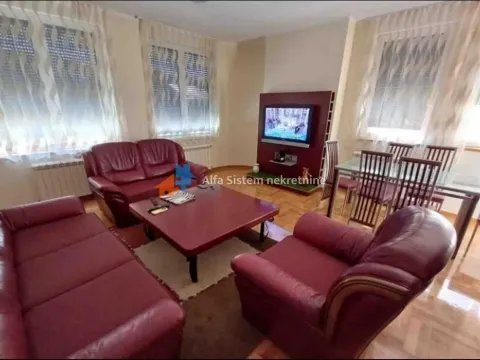 Rent, three bedroom apartment, 80m², Južni Bulevar, Vračar Sve Podlokacije - image 1