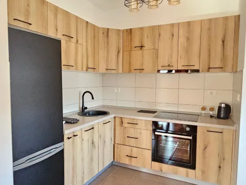 Izdavanje, dvosoban stan, 68m², City Kvart, Podgorica - image 1