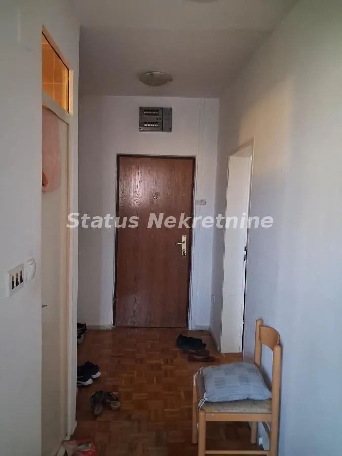 Prodaja, jednosoban stan, 35m², Nova Detelinara, Novi Sad Sve Podlokacije