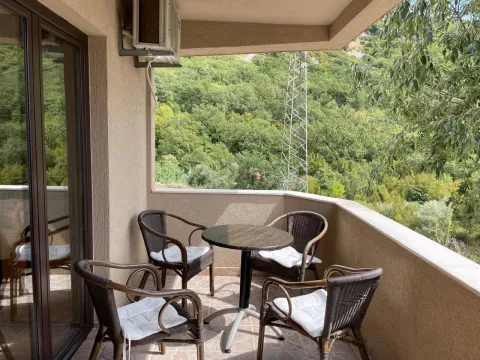 Prodaja, dvosoban stan, 78m², Centar, Budva - image 1