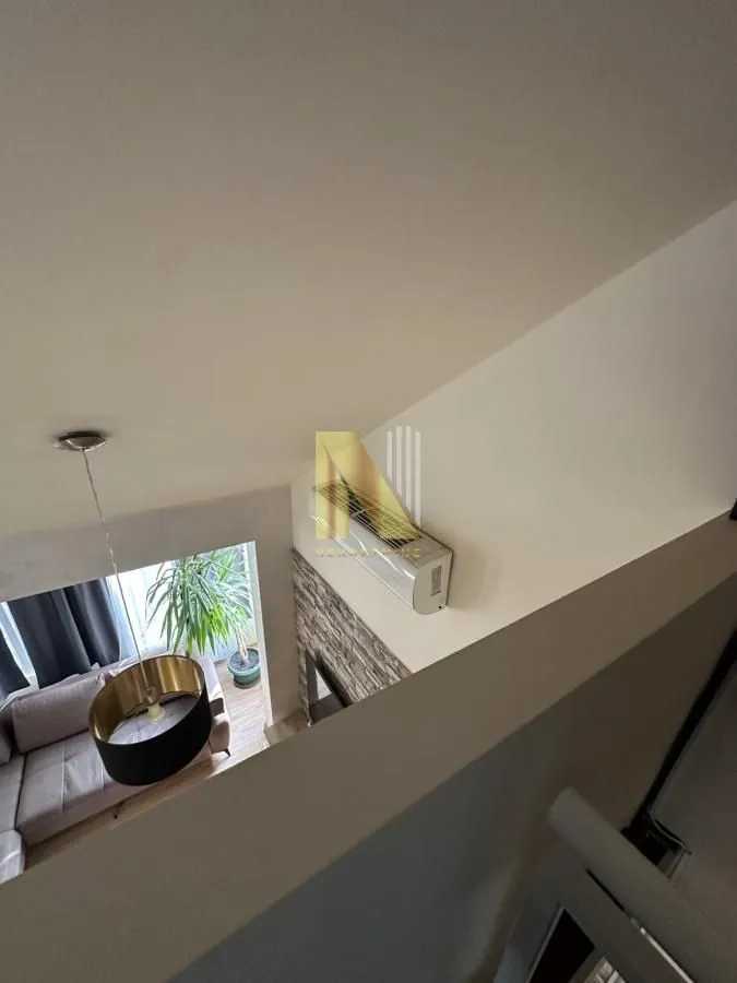 Izdavanje, dvosoban stan, 53m², Centar, Novi Sad