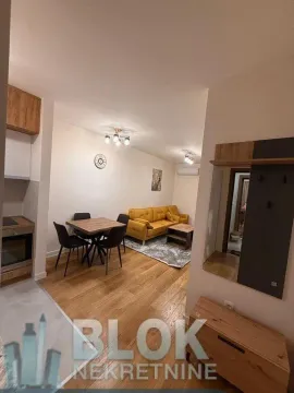 Izdavanje, jednosoban stan, 45m², Central Point, Podgorica - image 4