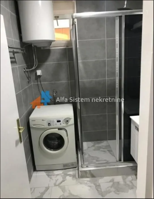 Rent, three bedroom apartment, 90m², Stari Grad, Beograd