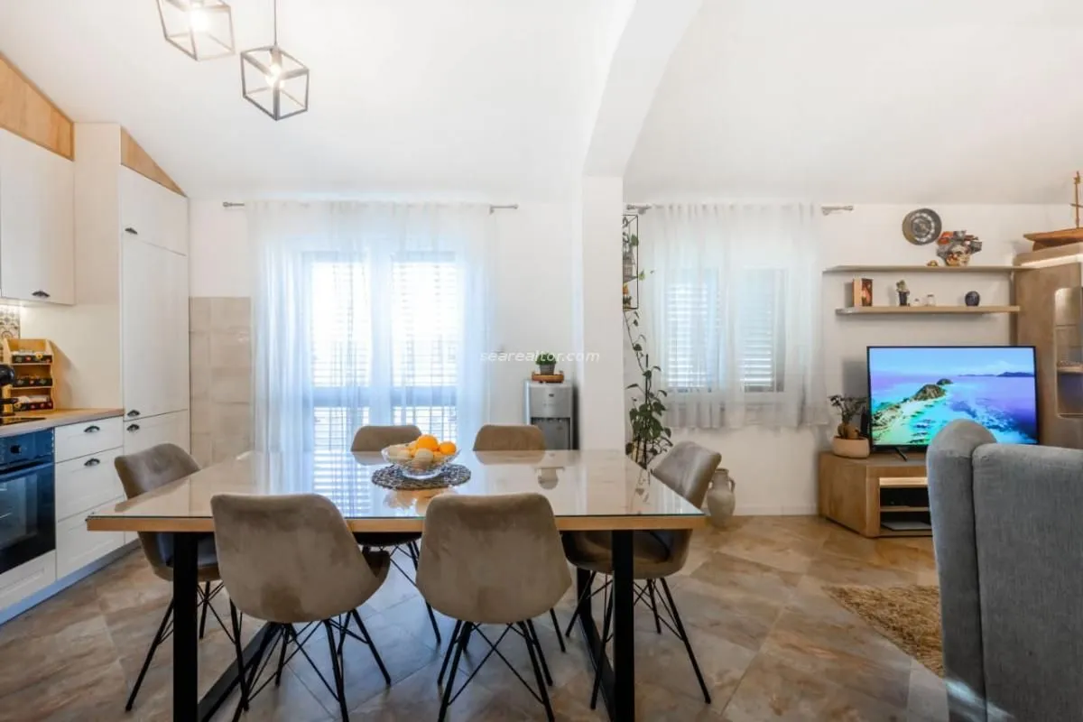Rent, three bedroom apartment, 120m², Mrčevac, Tivat