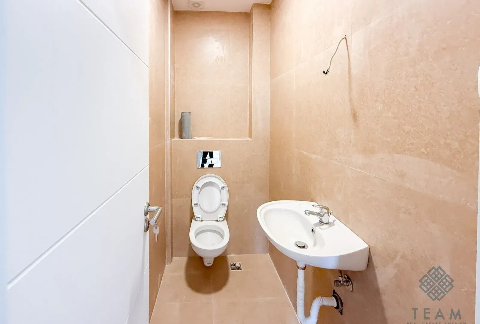Prodaja, dvosoban stan, 64m², Tološi, Podgorica