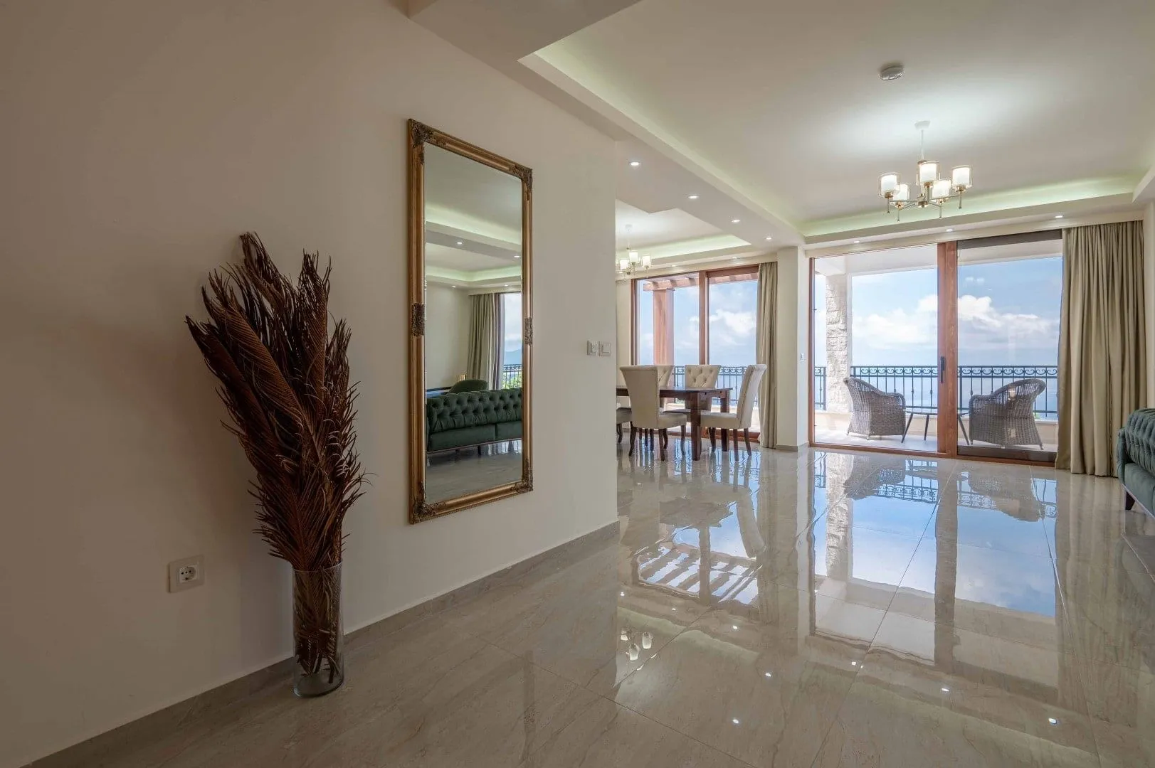 Sale, house, 335m², Blizikuće, Budva
