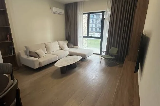 Izdavanje, trosoban stan, 79m², Beograd Na Vodi, Beograd