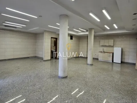 Izdavanje, poslovni prostor, 70m², Preko Morače, Podgorica
