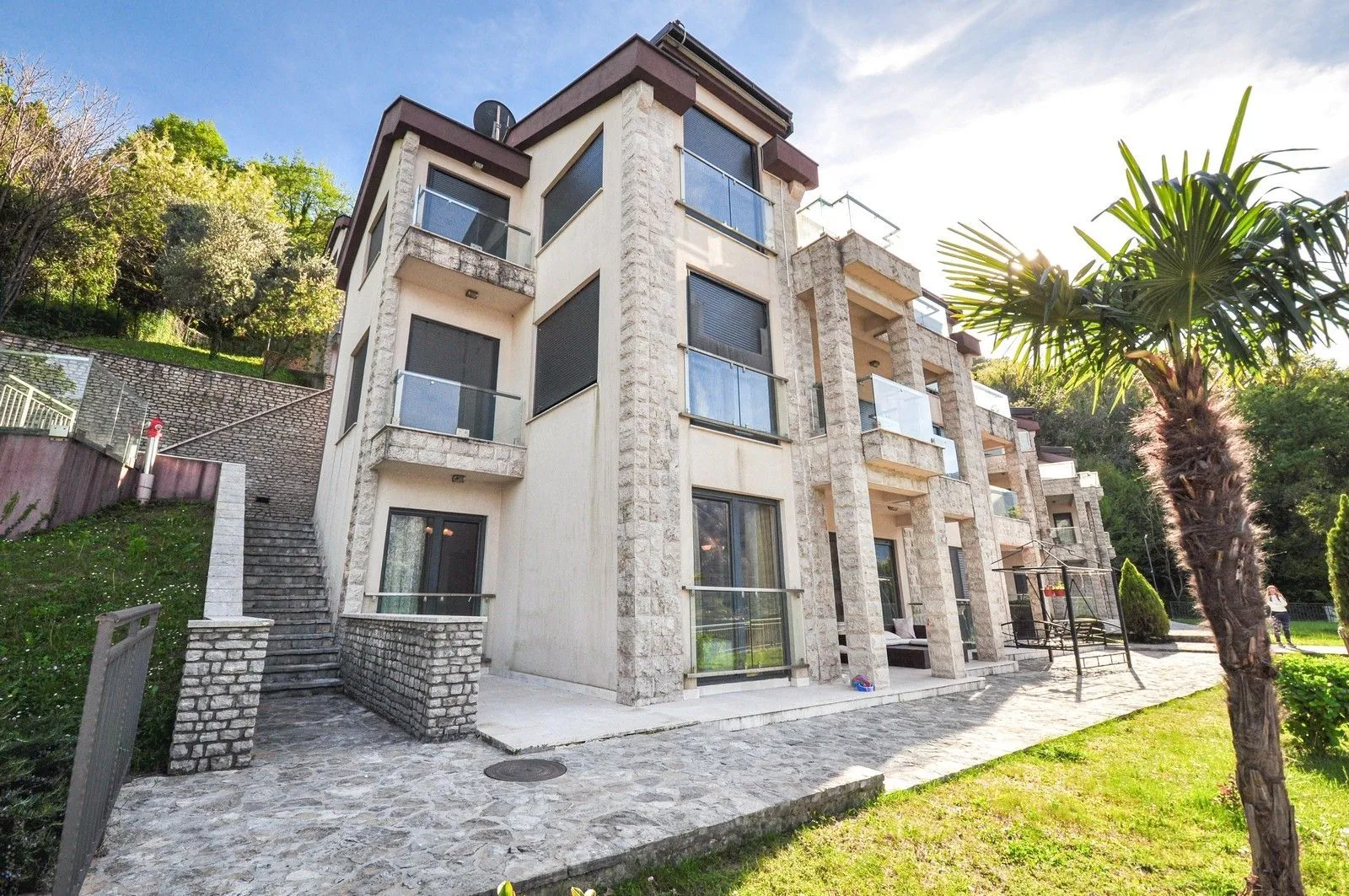Sale, two bedroom apartment, 68m², Kostanjica, Kotor