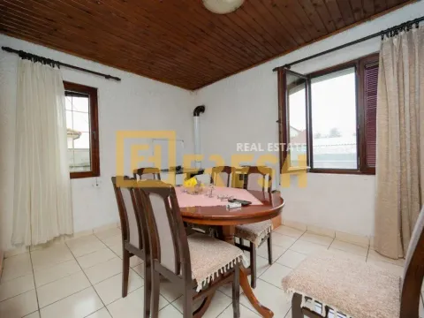 Prodaja, kuća, 103m², Farmaci, Podgorica - image 5