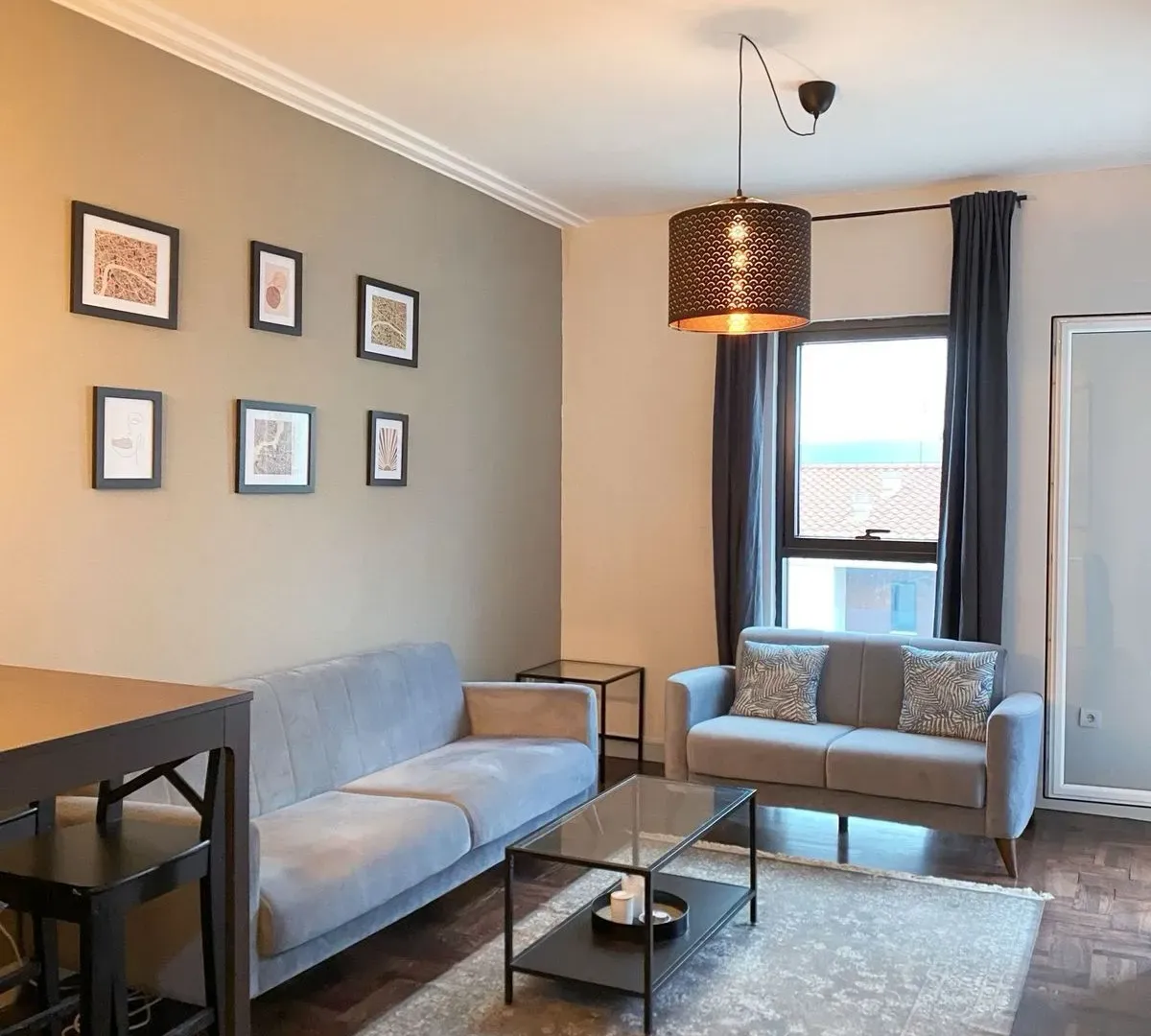 Izdavanje, jednosoban stan, 55m², Kalimanj, Tivat