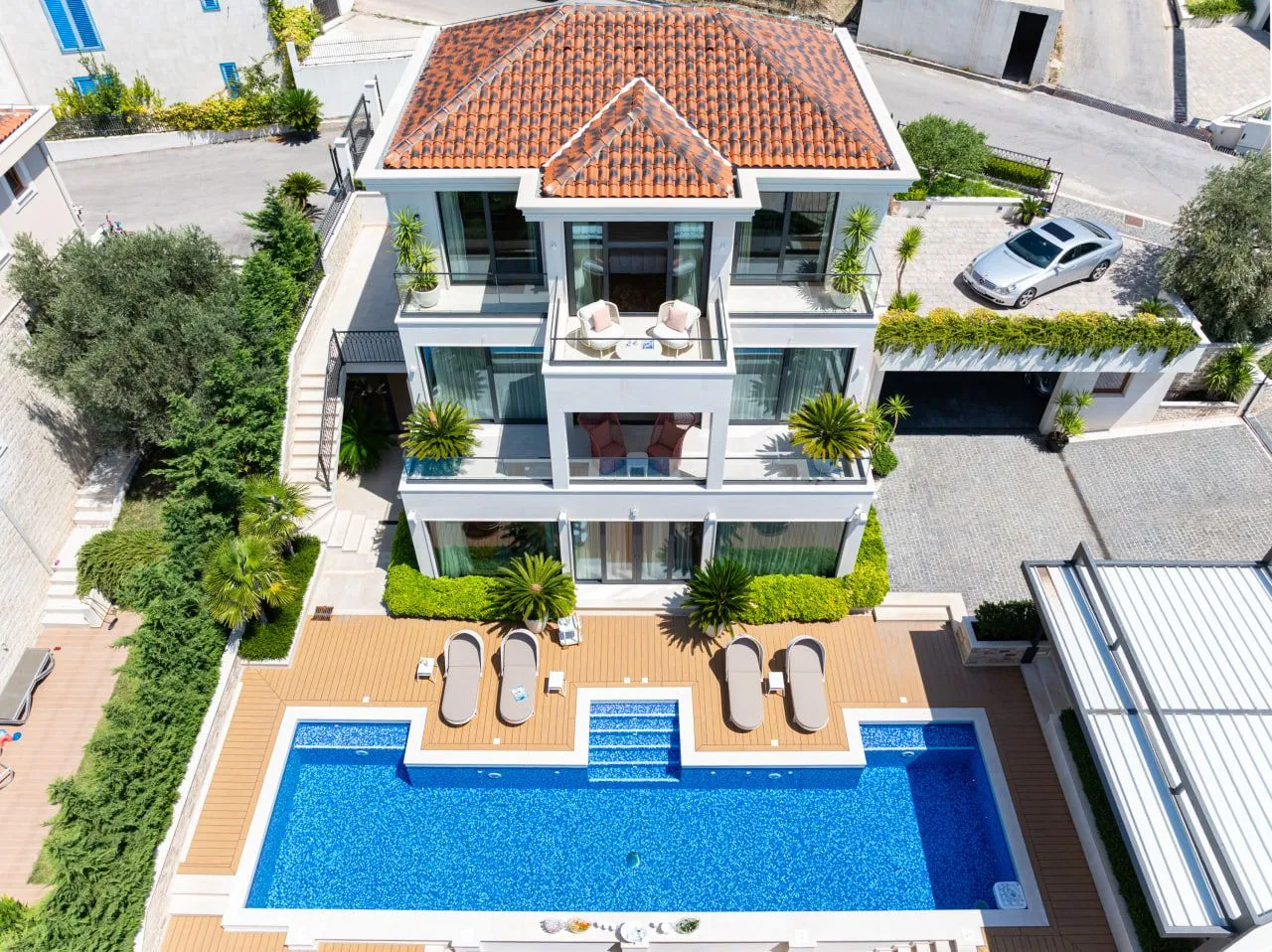 Sale, house, 400m², Blizikuće, Budva