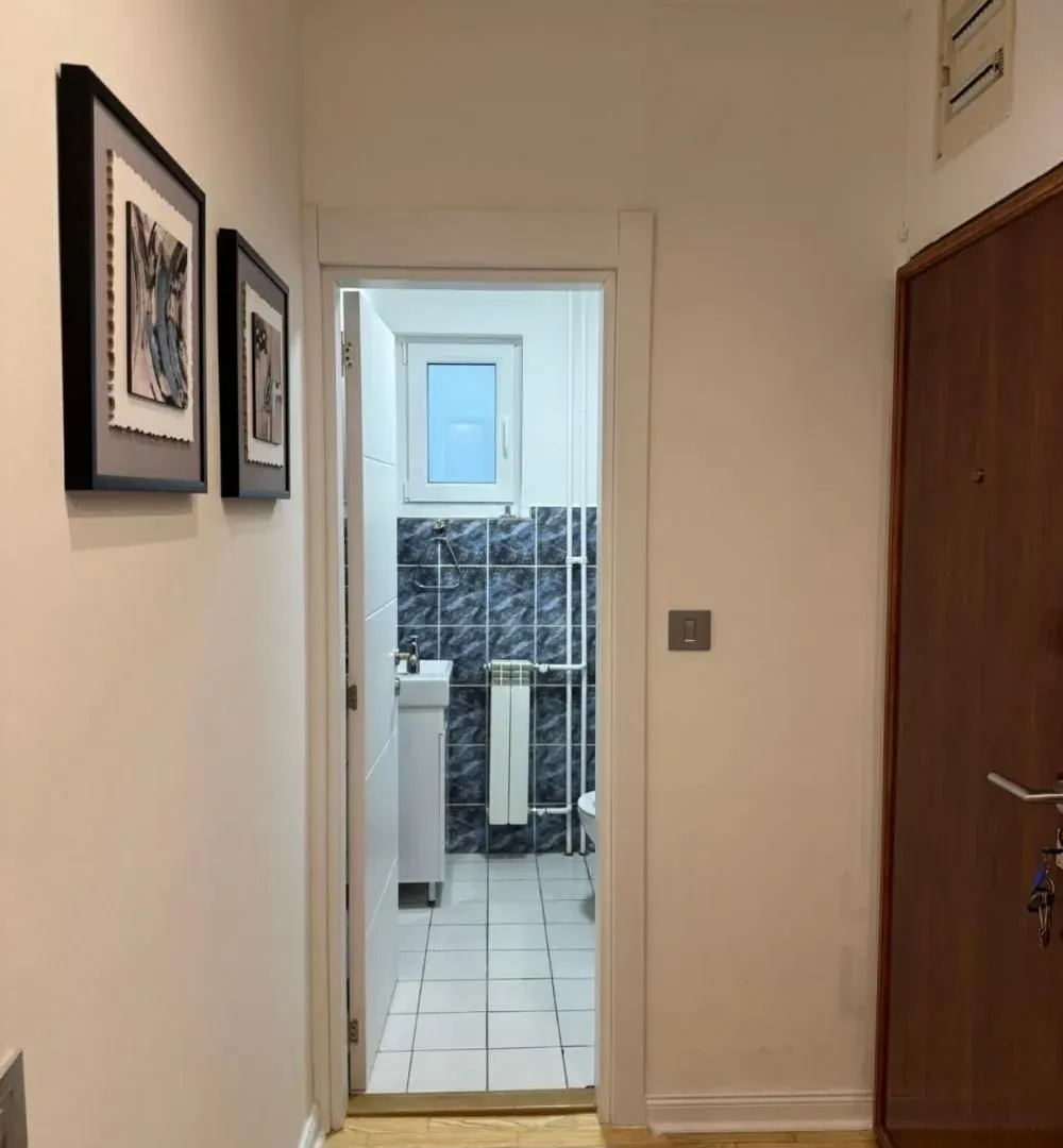 Rent, two bedroom apartment, 120m², Savski Venac, Beograd