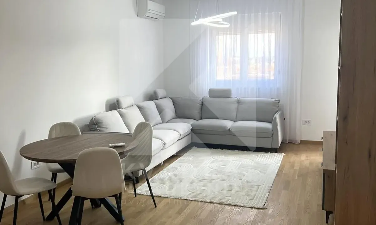Izdavanje, jednosoban stan, 48m², Stari Aerodrom, Podgorica