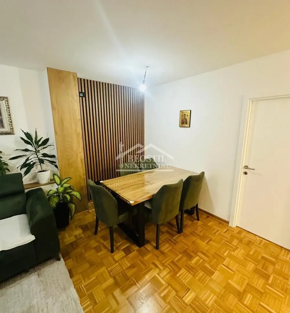 Sale, three bedroom apartment, 70m², Novi Beograd Blok 61, Novi Beograd Sve Podlokacije