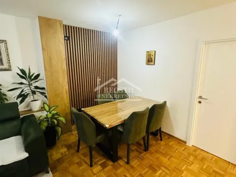 Prodaja, trosoban stan, 70m², Novi Beograd Blok 61, Novi Beograd Sve Podlokacije - image 2