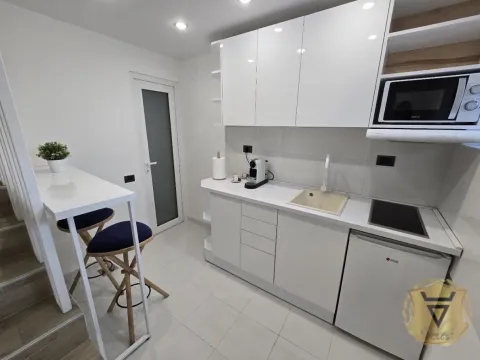 Izdavanje, dvosoban stan, 58m², Đeram Pijaca, Beograd - image 6