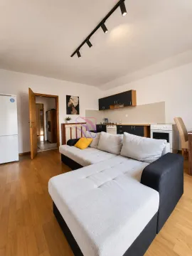 Izdavanje, dvosoban stan, 68m², Zagorič, Podgorica - image 5