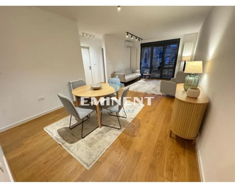 Rent, three bedroom apartment, 65m², Čubura, Beograd