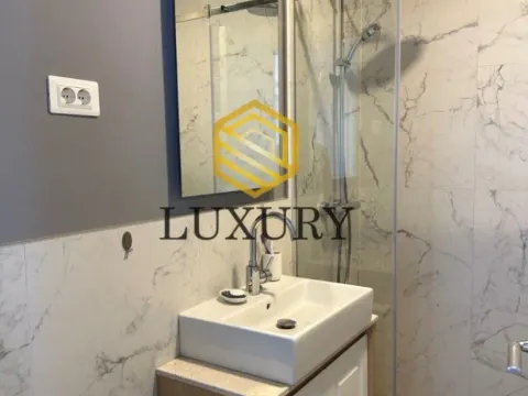 Izdavanje, jednosoban stan, 56m², City Kvart, Podgorica - image 8