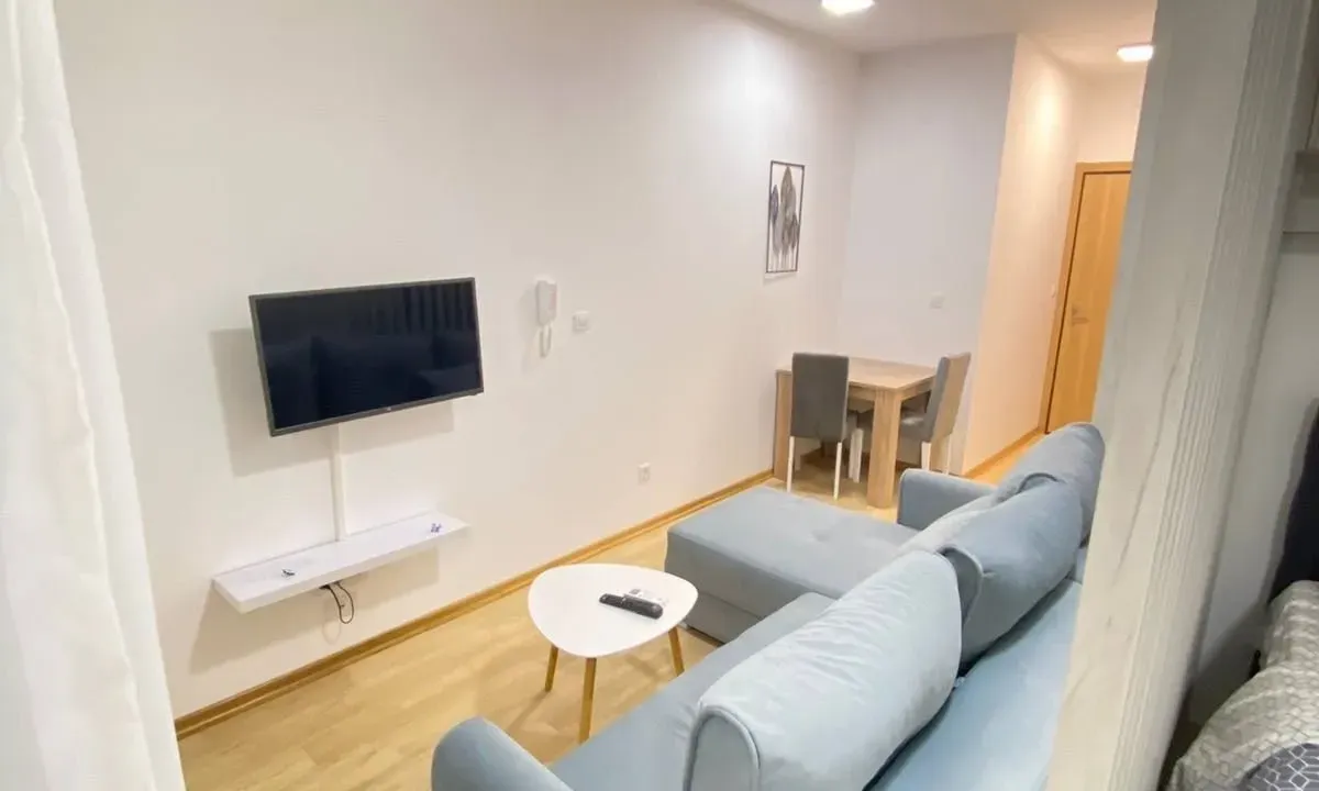 Rent, one bedroom apartment, 42m², Centar, Budva