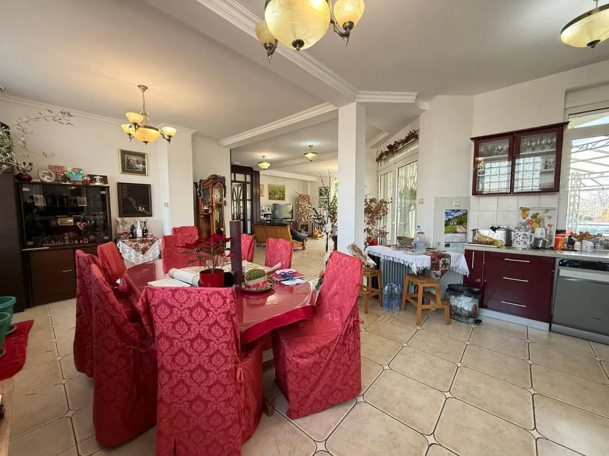 Sale, house, 473m², Veternička rampa, Novi Sad Sve Podlokacije