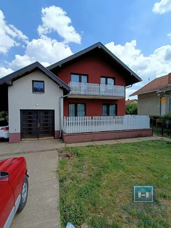Prodaja, kuća, 250m², Budžino brdo, Jagodina