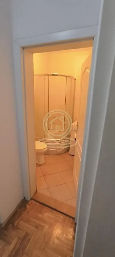 Izdavanje, garsonjera, 29m², Salajka, Novi Sad Sve Podlokacije