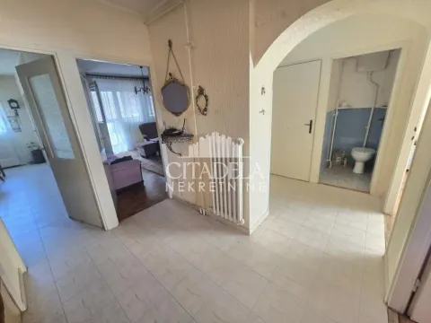 Prodaja, dvosoban stan, 70m², Zemun Sve Podlokacije, Beograd - image 4