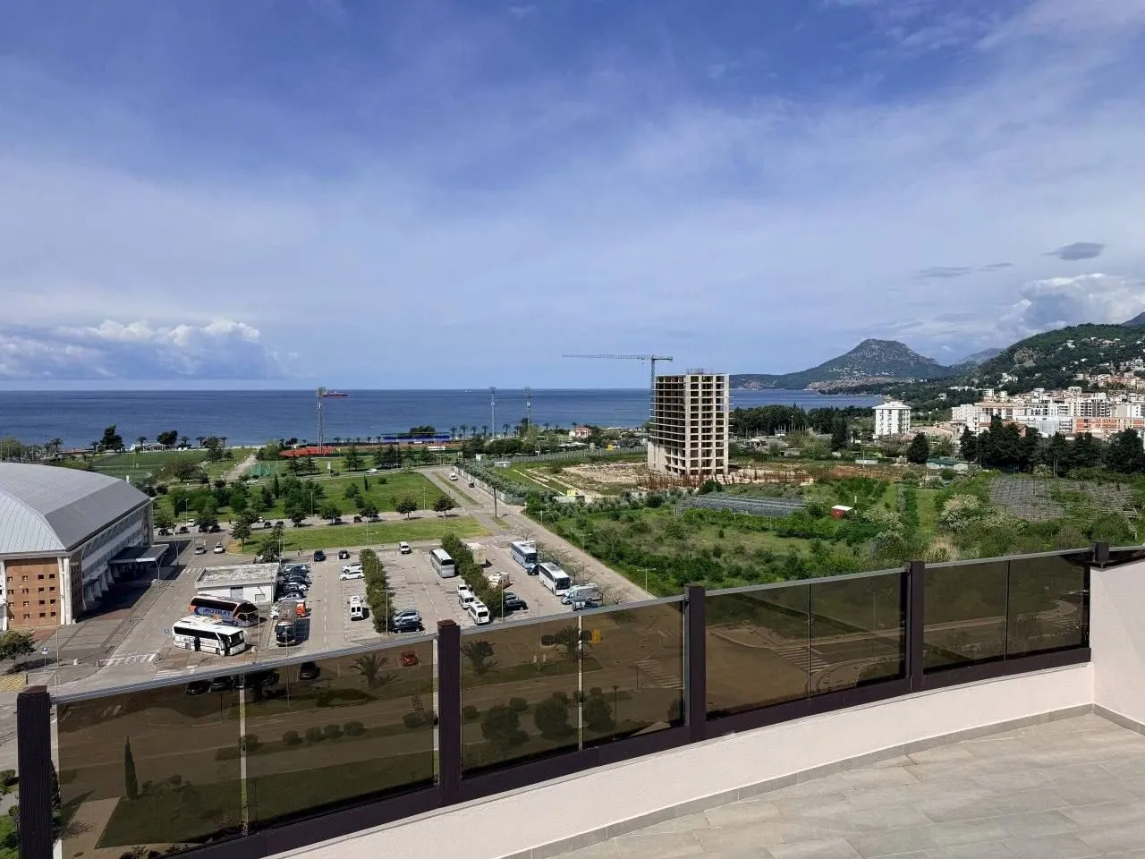 Sale, three bedroom apartment, 196m², Centar, Bar