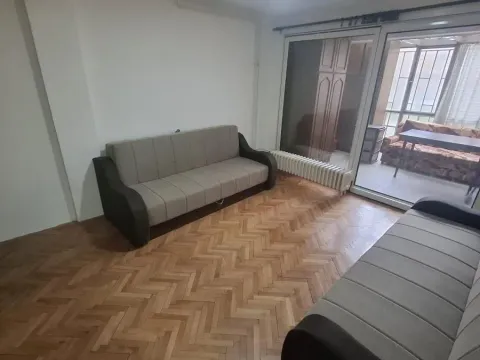 Stan in Bulevar Oslobodjenja