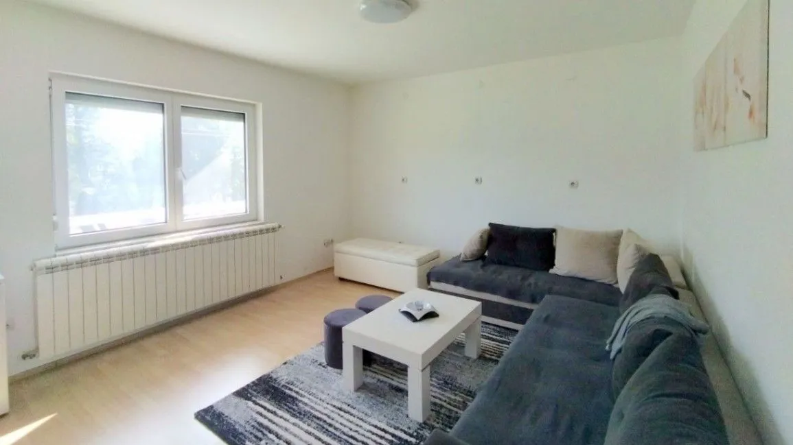Prodaja, kuća, 270m², Mali Zvornik, Srbija
