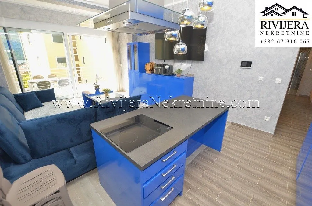 Sale, two bedroom apartment, 66m², Đenovići, Herceg Novi