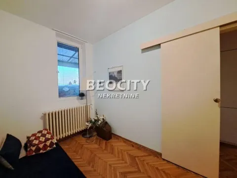 Prodaja, trosoban stan, 82m², Kalenić Pijaca, Vračar Sve Podlokacije - image 12