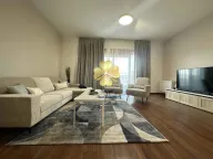 Izdavanje, četvorosoban stan, 110m², Master Kvart, Podgorica - image 2