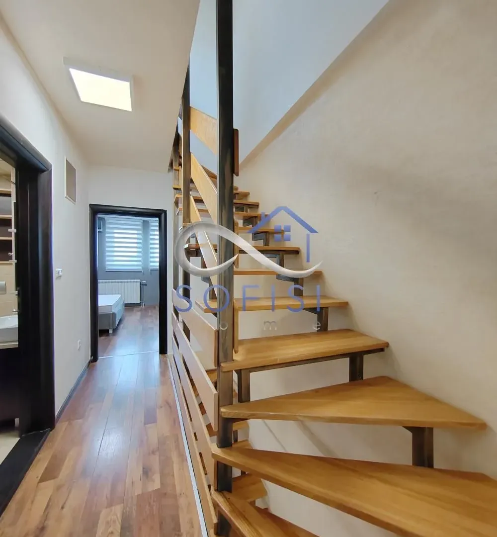Izdavanje, kuća, 130m², Lipov gaj, Novi Sad Sve Podlokacije