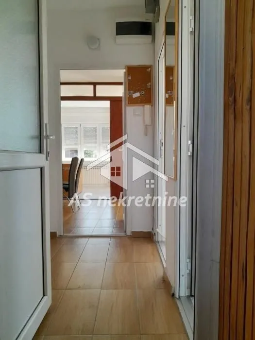 Rent, three bedroom apartment, 80m², Čukarica, Beograd