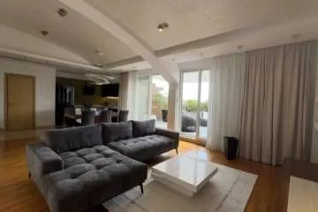 Rent, four bedroom apartment, 118m², Vračar Sve Podlokacije, Beograd - image 2