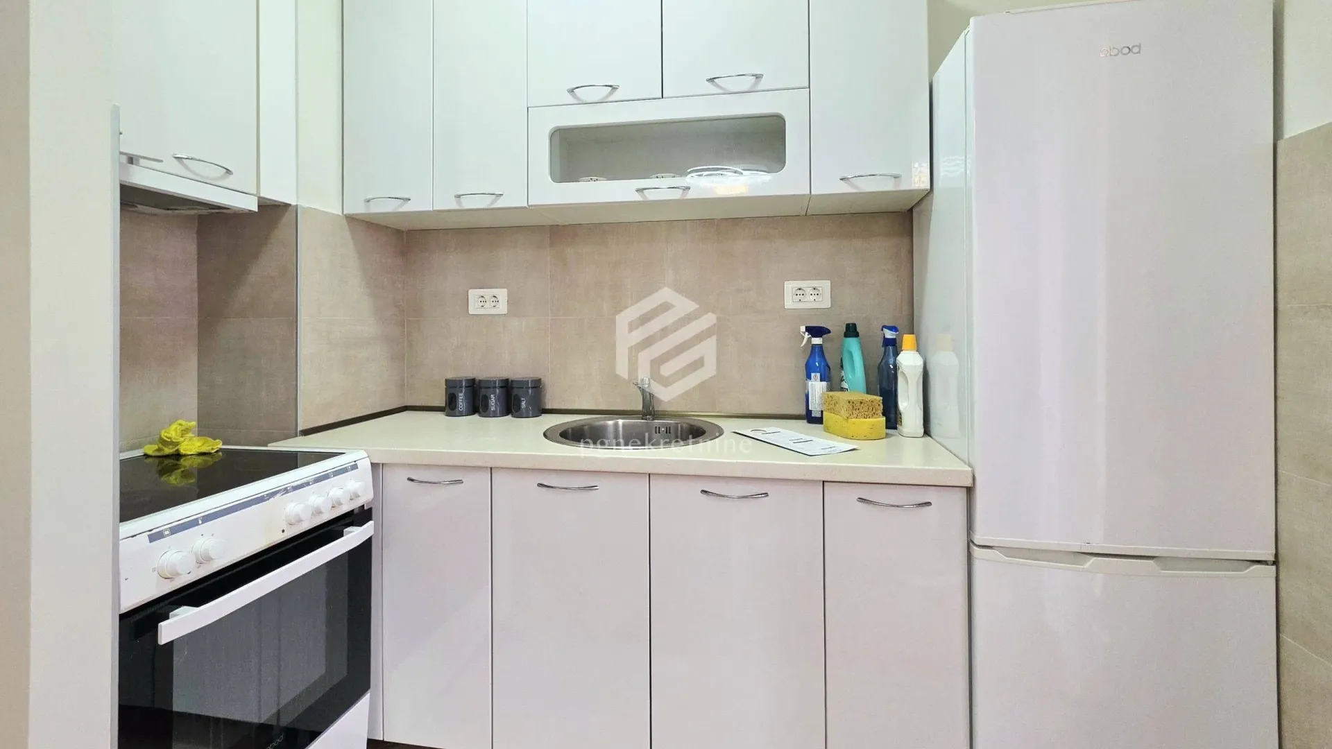 Rent, one bedroom apartment, 47m², City Kej, Podgorica