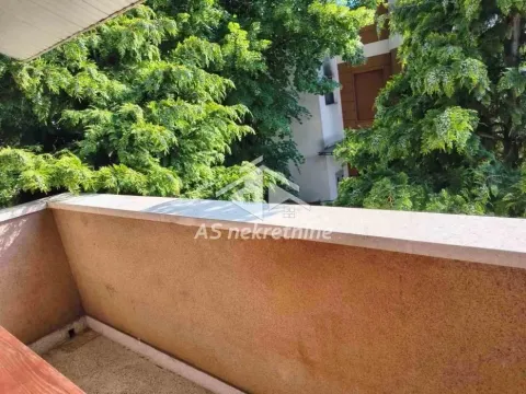 Izdavanje, stan, 100m², Savski Venac, Beograd - image 12