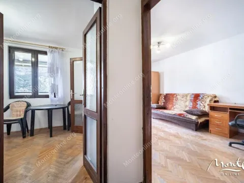 Prodaja, dvosoban stan, 64m², Risan, Kotor - image 10