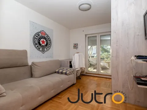 Sale, three bedroom apartment, 164m², Stari Aerodrom, Podgorica - image 5