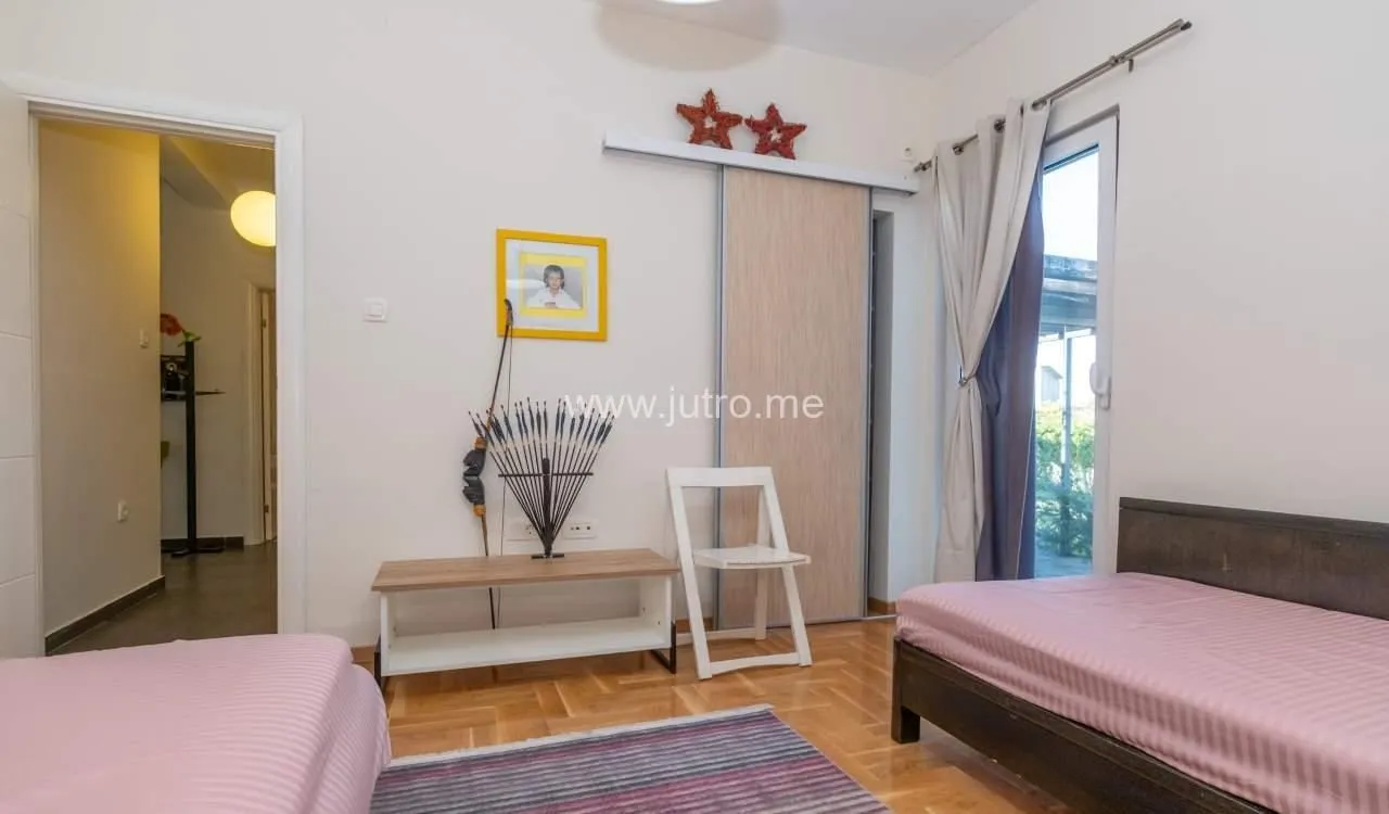Rent, house, 200m², Spuž, Danilovgrad